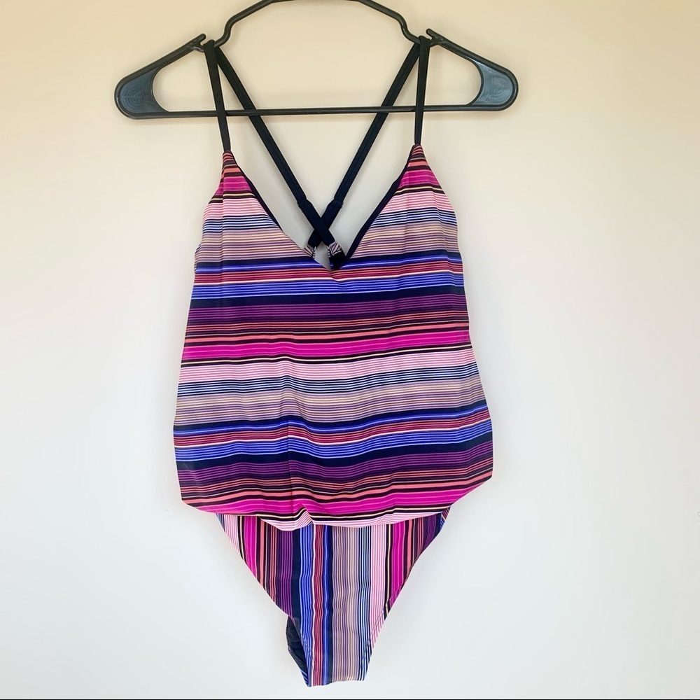 Athleta Capri striped one piece swimsuit 36B/C pink blue